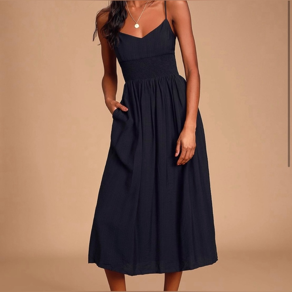Lulus Full Heart Black Smocked Midi Dress